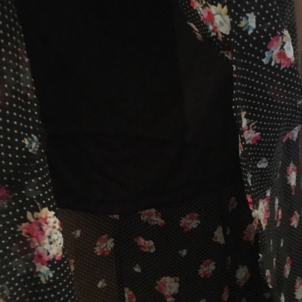 Torrid maxi hi lo floral skirt size 12. - Picture 4 of 9